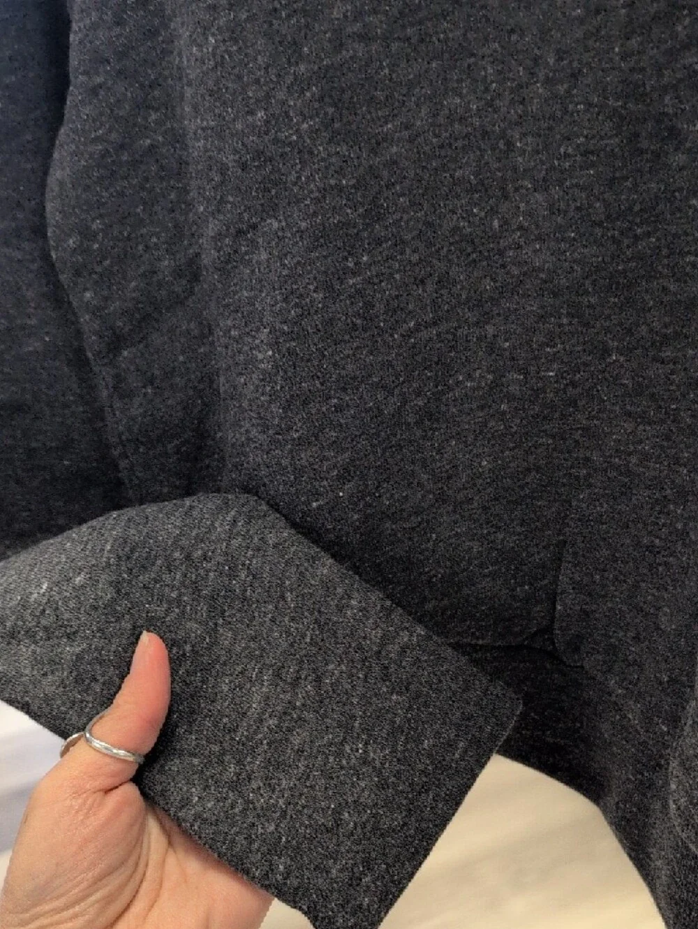 ALO Yoga Dark Gray Cropped Sweatshirt - Picture 6 of 6